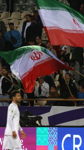 THUMBNAIL WORLD CUP DRAW FANS 1 VRTC.jpg