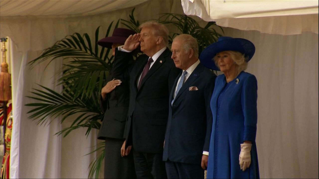 thumbnnail trump royals arrival 2.jpg