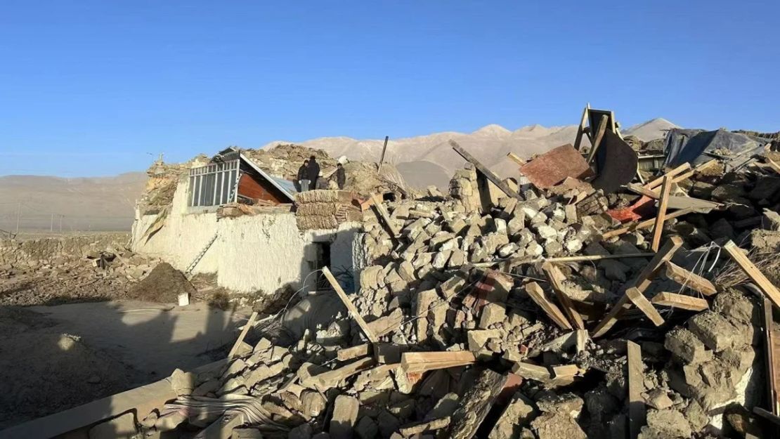 Casas dañadas después de un terremoto en un pueblo de Shigatse, Región Autónoma del Tíbet, China, el 7 de enero de 2025.