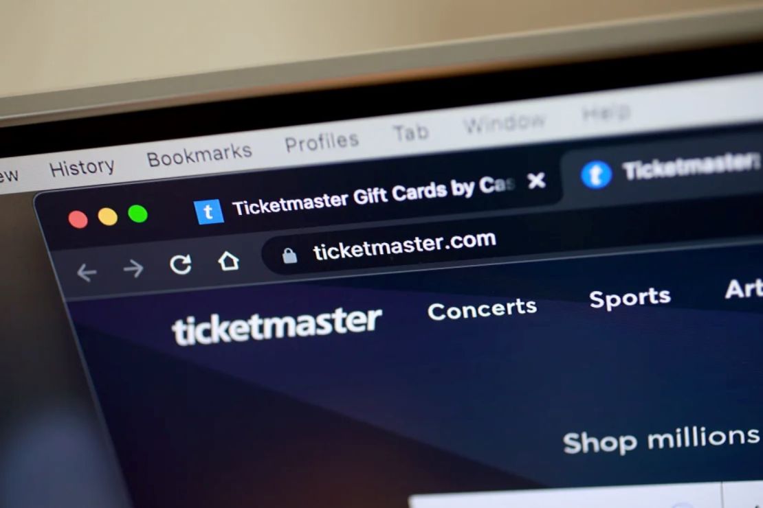 Ticketmaster manejó de manera desastrosa las ventas iniciales para la <em>Eras Tour</em>. Ahora, el Departamento de Justicia los está demandando.