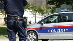 La policía en Graz el martes por la mañana.