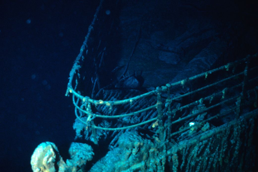 The bow of the Titanic in 1986, a year after scientist explorer Bob Ballard and his team discovered the wreckage. Rusticles are hanging from the deck.