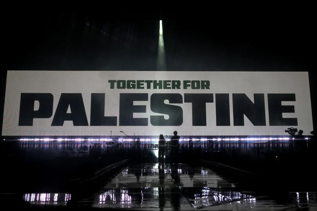Sama Abdulhadi and Jamie XX perform during the concert "Together for Palestine."
