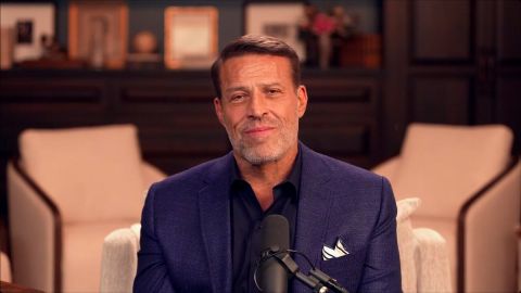 Tony Robbins.jpg