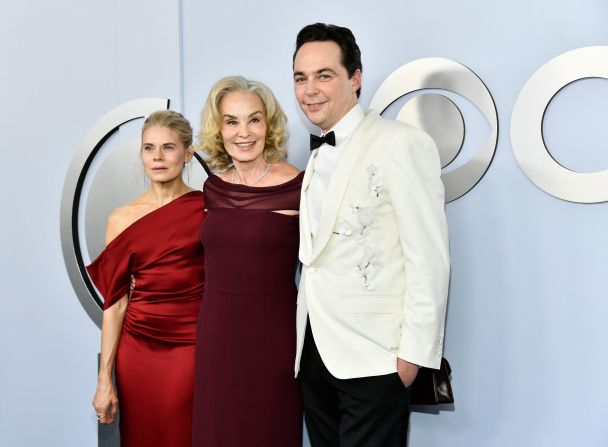 From left, Celia Keenan-Bolger, Jessica Lange and Jim Parsons