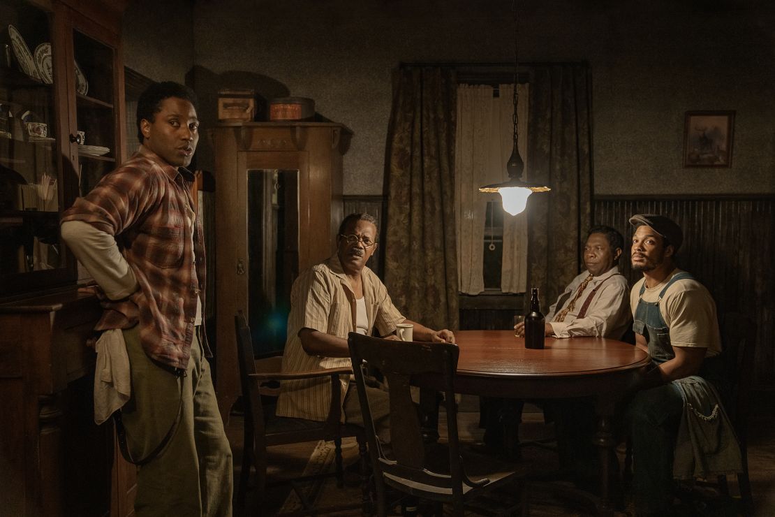 John David Washington as Boy Willie, Samuel L. Jackson as Doaker Charles, Michael Potts as Wining Boy and Ray Fisher as Lymon in 