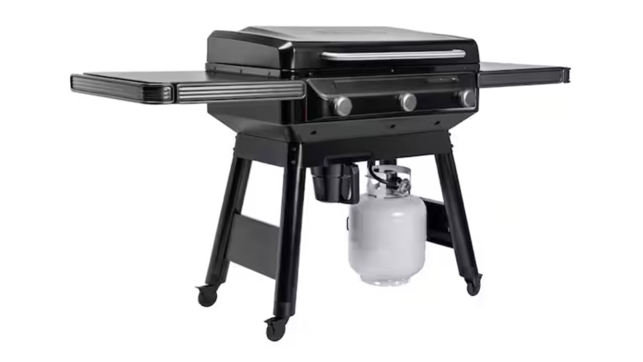 Traeger Flatrock 3 Cooking Zone Flat Top Propane Griddle cnnu.jpg