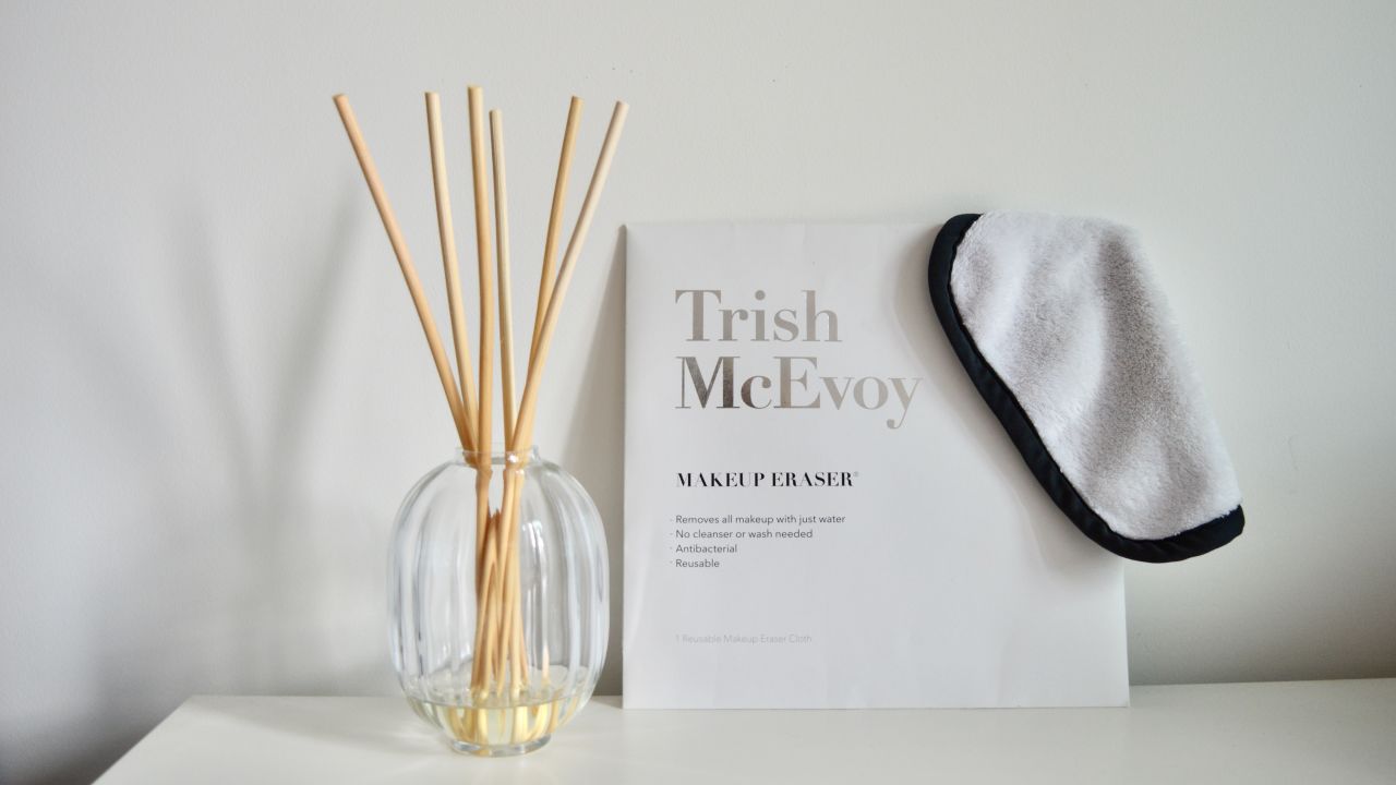 A photo of the Trish McEvoy Makeup Eraser