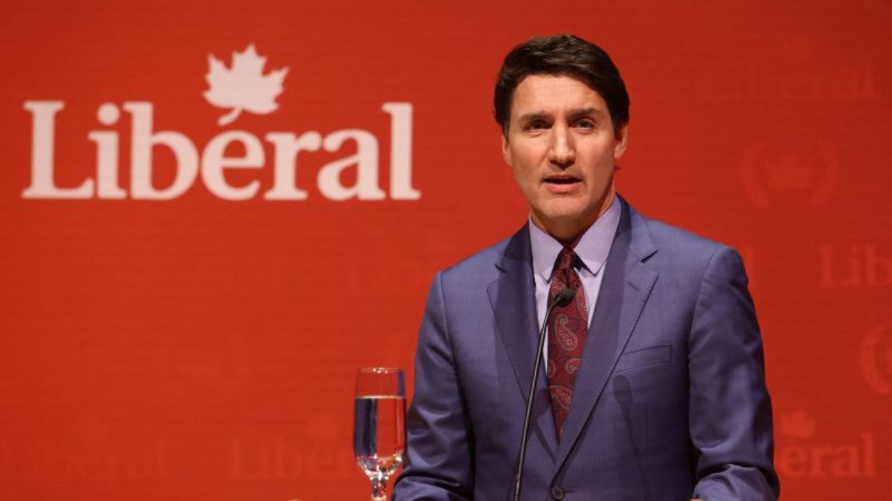 El primer ministro de Canadá, Justin Trudeau, habla en la fiesta navideña del Laurier Club en Gatineau, Quebec, Canadá, el 16 de diciembre de 2024.