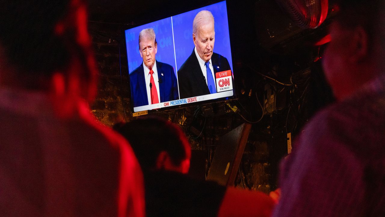 NEW YORK, NEW YORK - JUNE 27: People watch the presidential debate between U.S. President Joe Biden and presumptive Republican nominee, former President Donald Trump at Wicked Willy's on June 27, 2024 in New York City. The debate is the first of two scheduled between the two candidates before the November election. Independent candidate Robert F. Kennedy Jr. failed to meet the threshold and was not a participant in the debate.  (Photo by Michael M. Santiago/Getty Images)