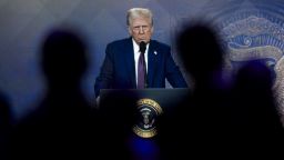 El objetivo del ataque del presidente Donald Trump a Brian Moynihan no era solo burlarse de un destacado director ejecutivo, sino advertir a todos los ejecutivos de que no tolerarán ningún desaire, real o imaginario, contra su base.