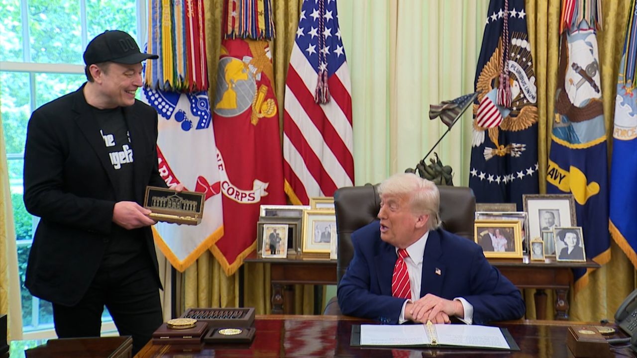 trump musk thumb.jpg