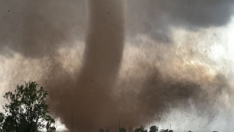 shows massive tornado touch down in Texas