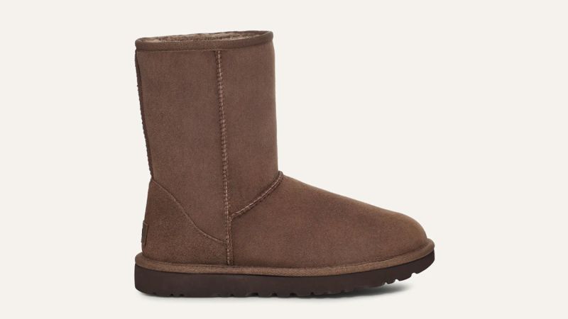 Editors' 12 favorite Ugg styles for fall outfits | CNN