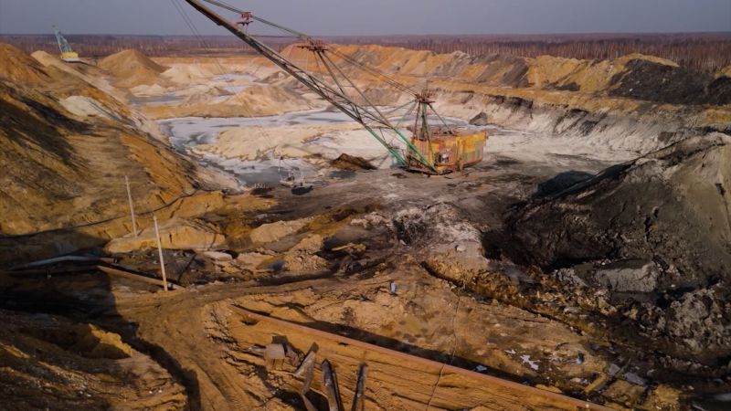 CNN visits Ukrainian titanium mine amid potential US deal