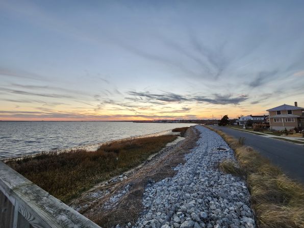 Ultra-wide comparison sunset.jpg