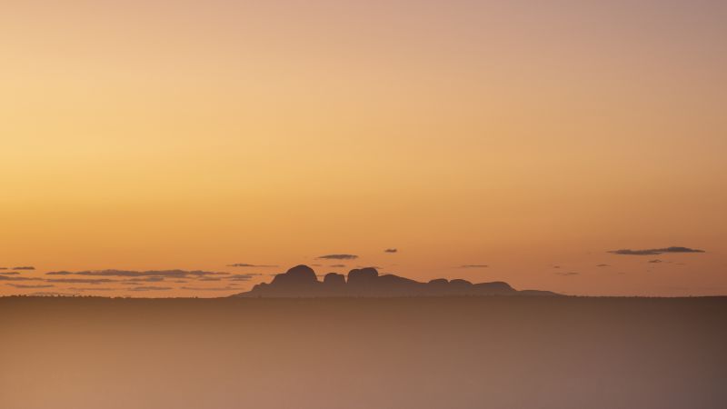 Бележка на редактора Call to Earth е редакционна поредица на