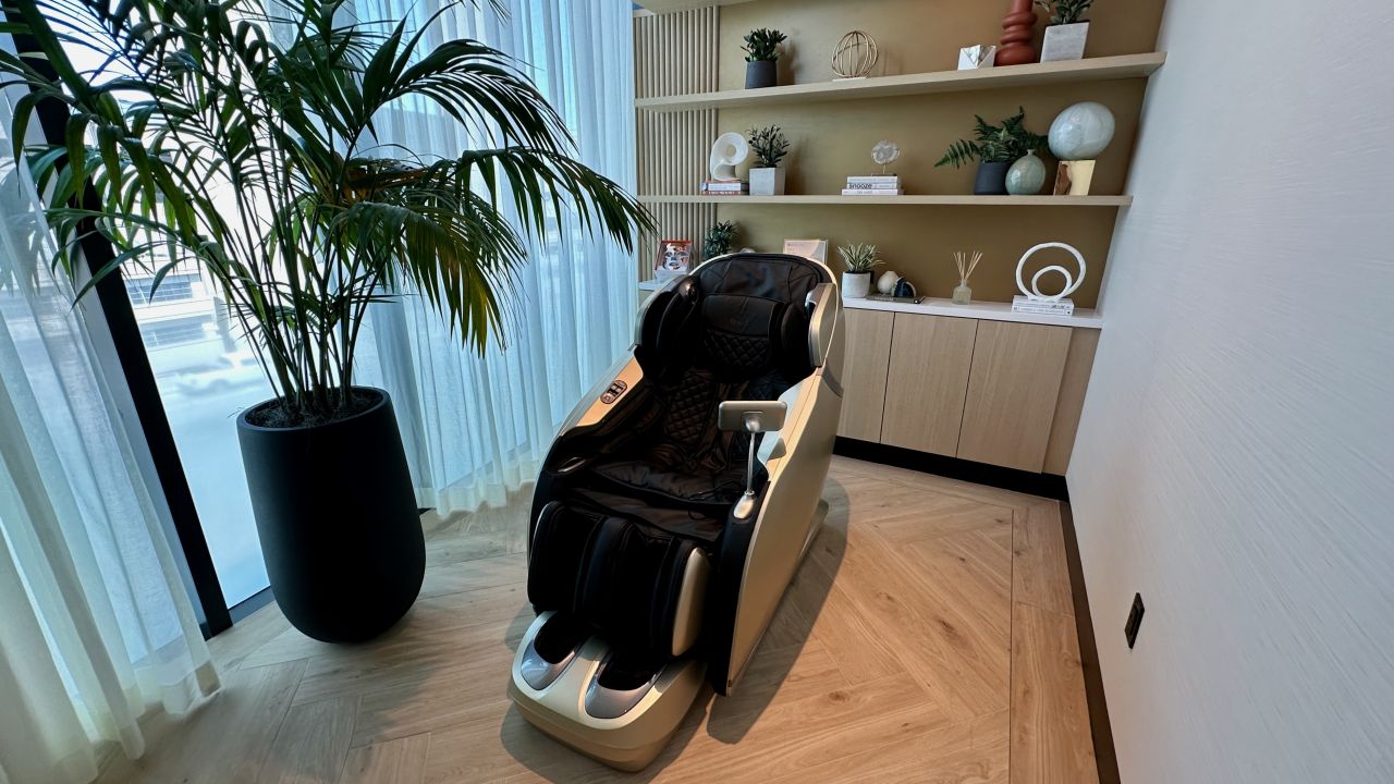 A massage chair in the Sapphire Lounge