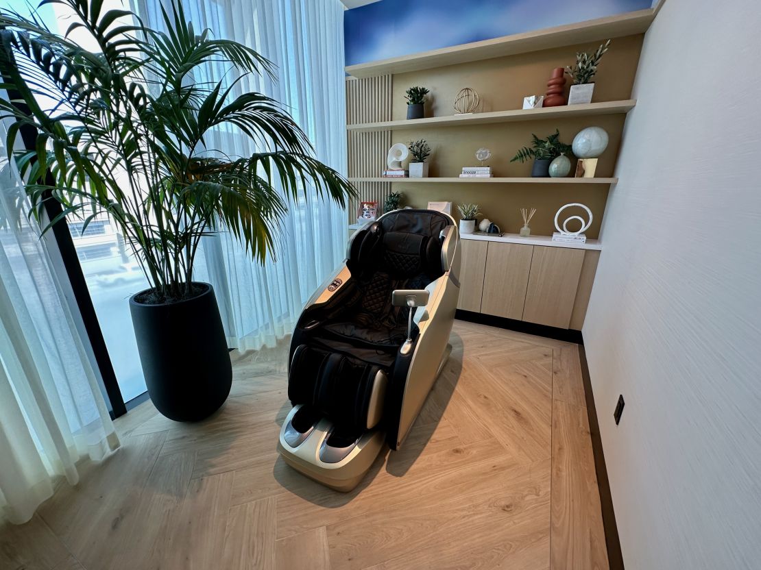 A massage chair in the Sapphire Lounge