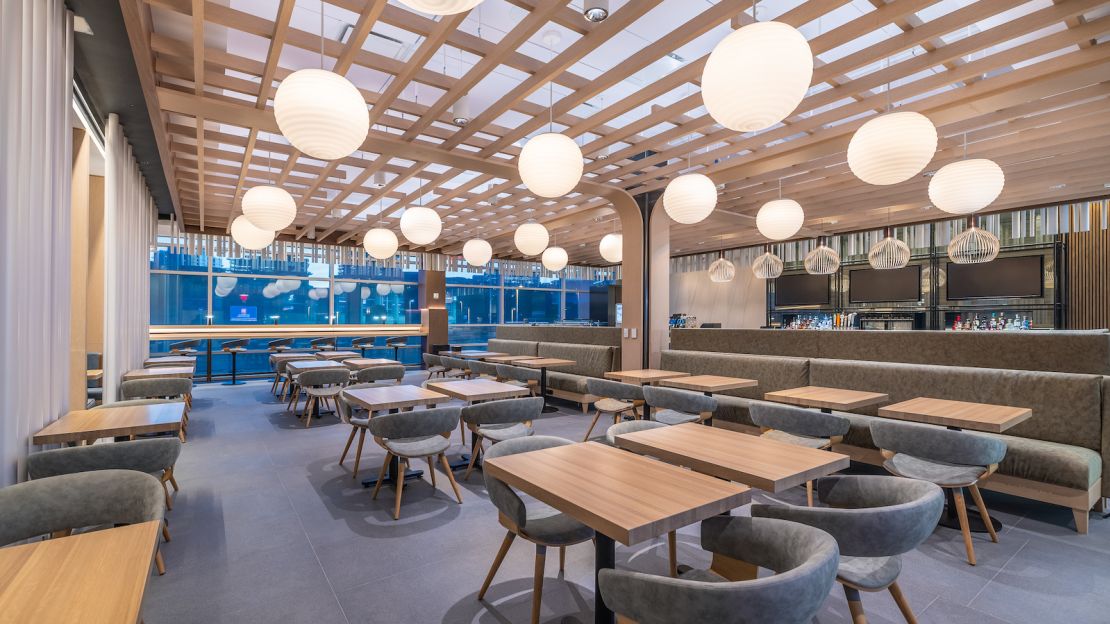 A photo of a dining area at the Washington-National Admirals Club