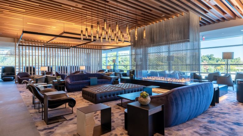 underscored admirals club dca lounge pavilion
