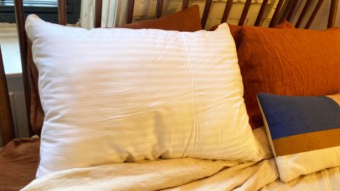 Beckham Hotel Collection - Juego de 2 almohadas para cama