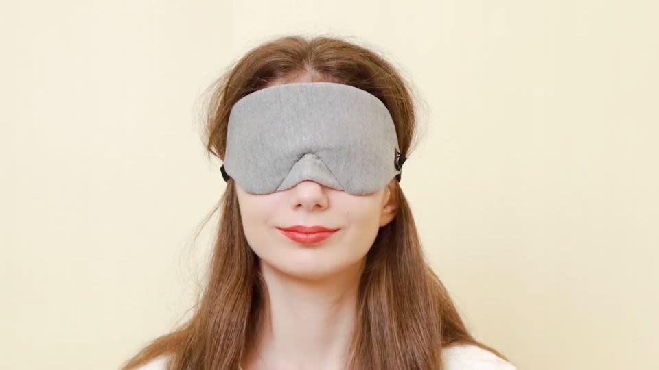 Skinnende Indeholde diamant Mavogel Cotton Sleep Eye Mask sale: 63% off | CNN Underscored