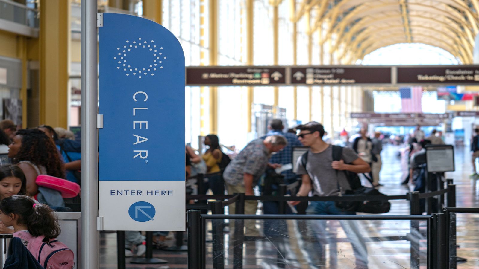CLEAR airport security: Costs and benefits in 2024