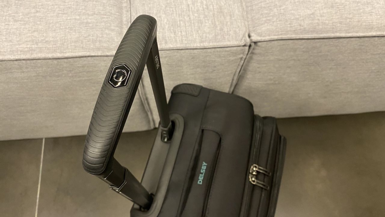 underscored delsey hyperglide handle