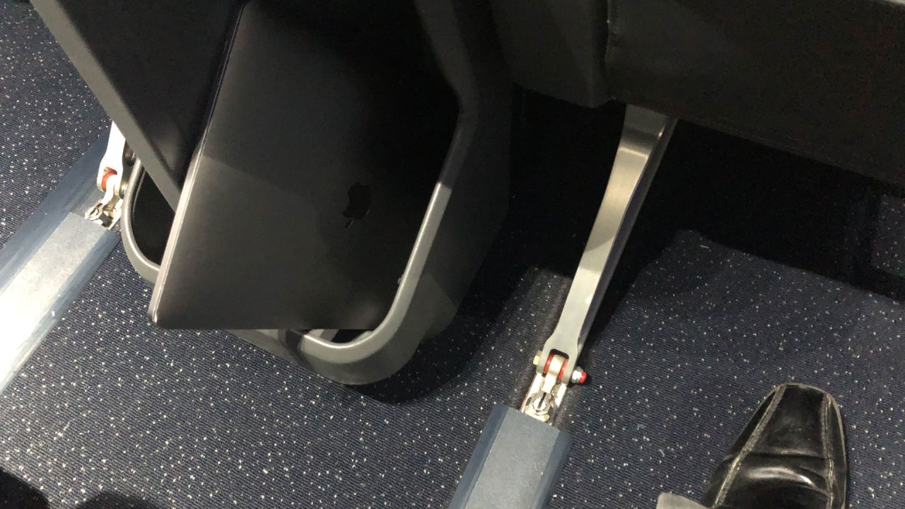 delta a321neo first class lower storage
