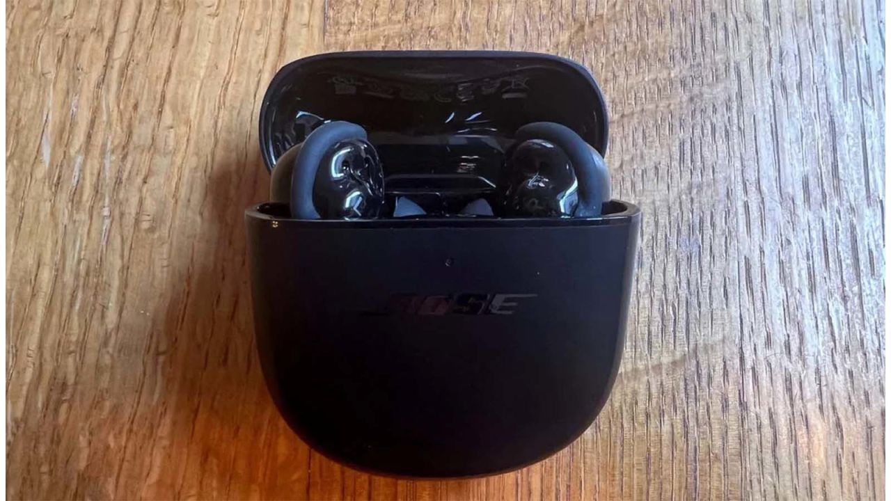 underscored editorfavtravel Bose QuietComfort 2