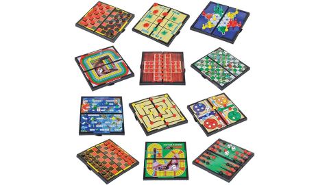 Gamie Small Magnetic Board Travel Game Set