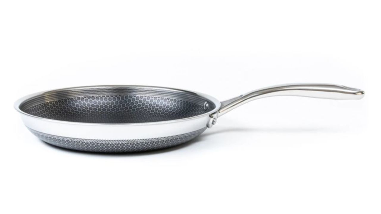 underscored_hexclad 10-inch hybrid_nonstick pan_960x540.jpeg