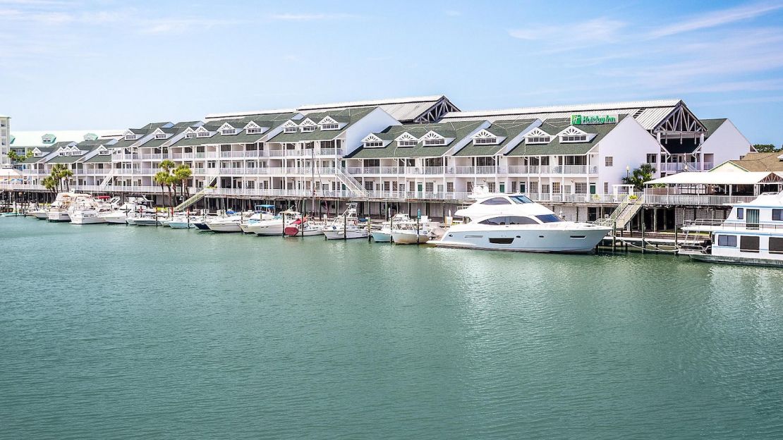 Holiday Inn & Suites Clearwater Beach S-Harbourside