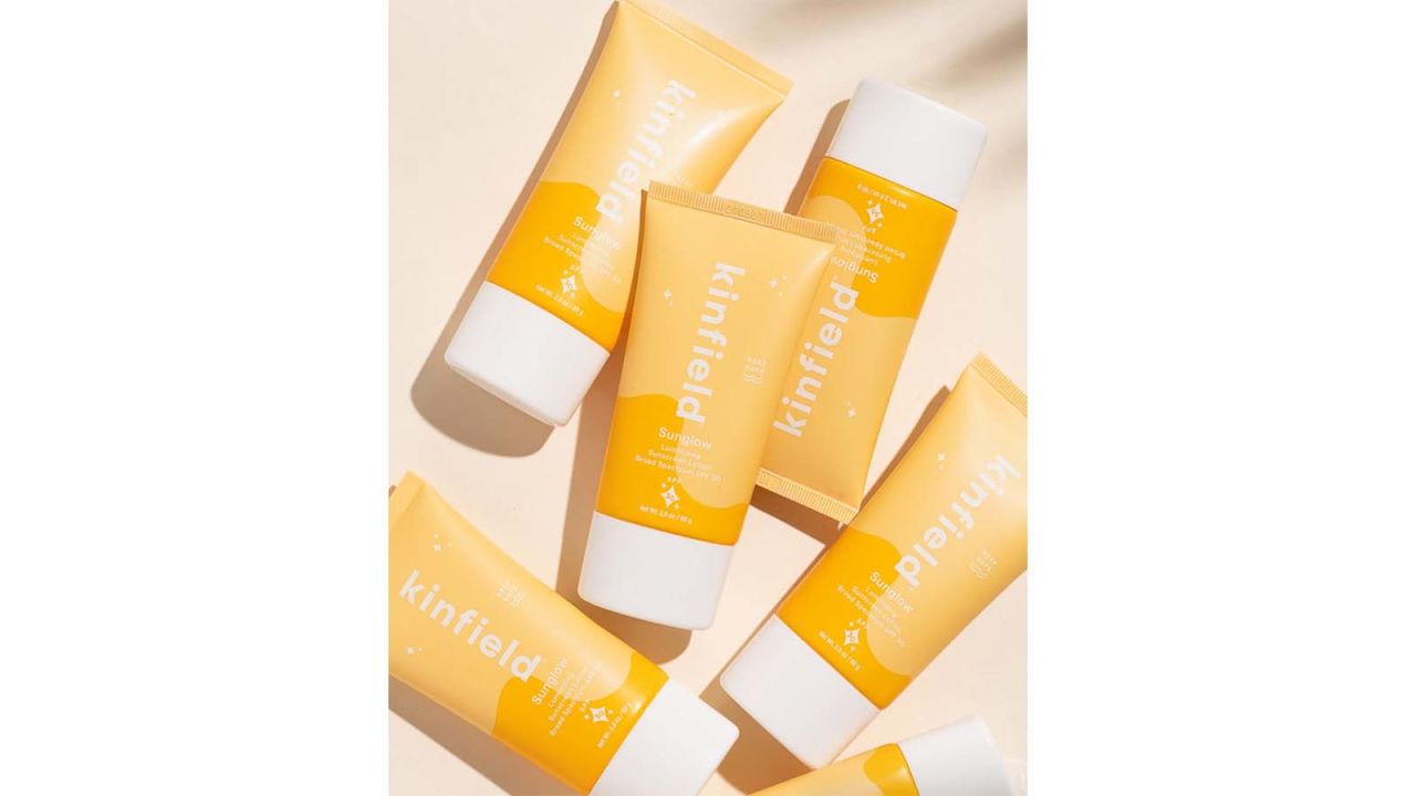 underscored honeymoonpacking Sunglow SPF 30 Luminizing Sunscreen