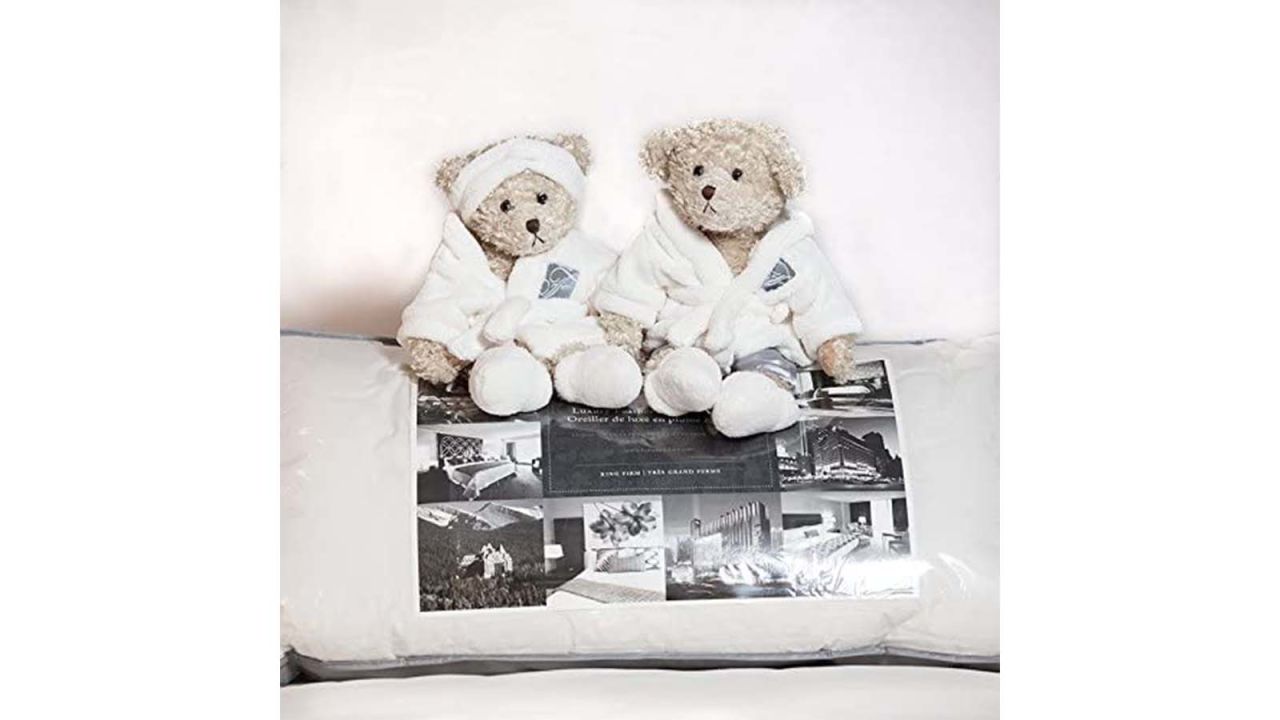 White Synthetic Cotton Filling for Cushion, Pillow,Teddy Bear,Toy
