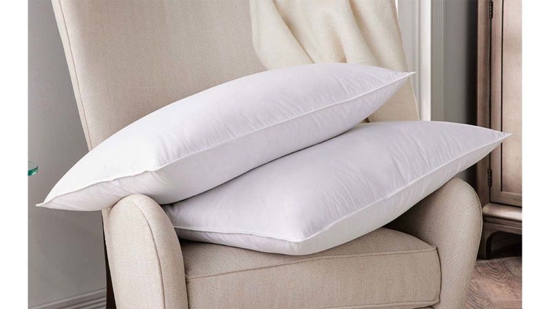 Hilton store pillows reviews