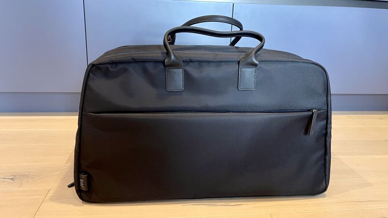 July Carry All Weekender Plus review | CNN Underscored