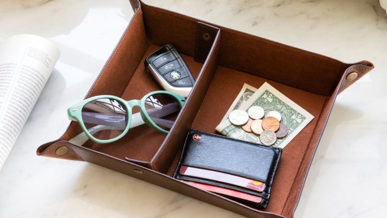 underscored MegaGearCustom Leather Office Desk Organizer Catch All Tray_.jpg