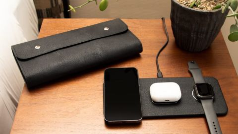 Brouk and Co Ace 3-in-1 Portable Wireless Fast Charging Pad