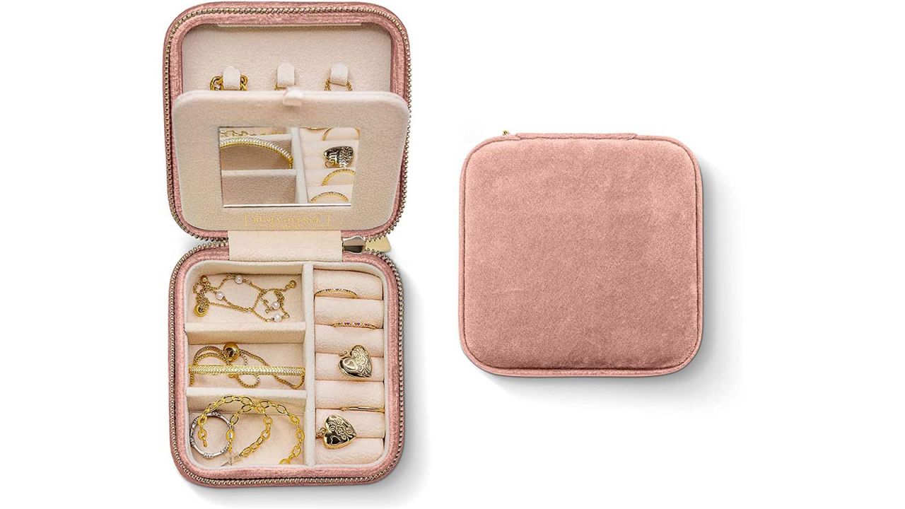 A photo of the Benevolence LA Plush Velvet Travel Jewelry Box