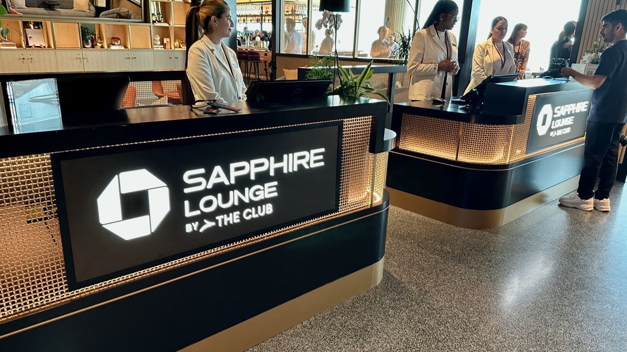 Sapphire Lounge check-in counter