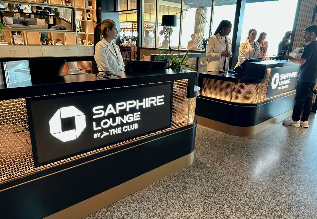 Sapphire Lounge check-in counter