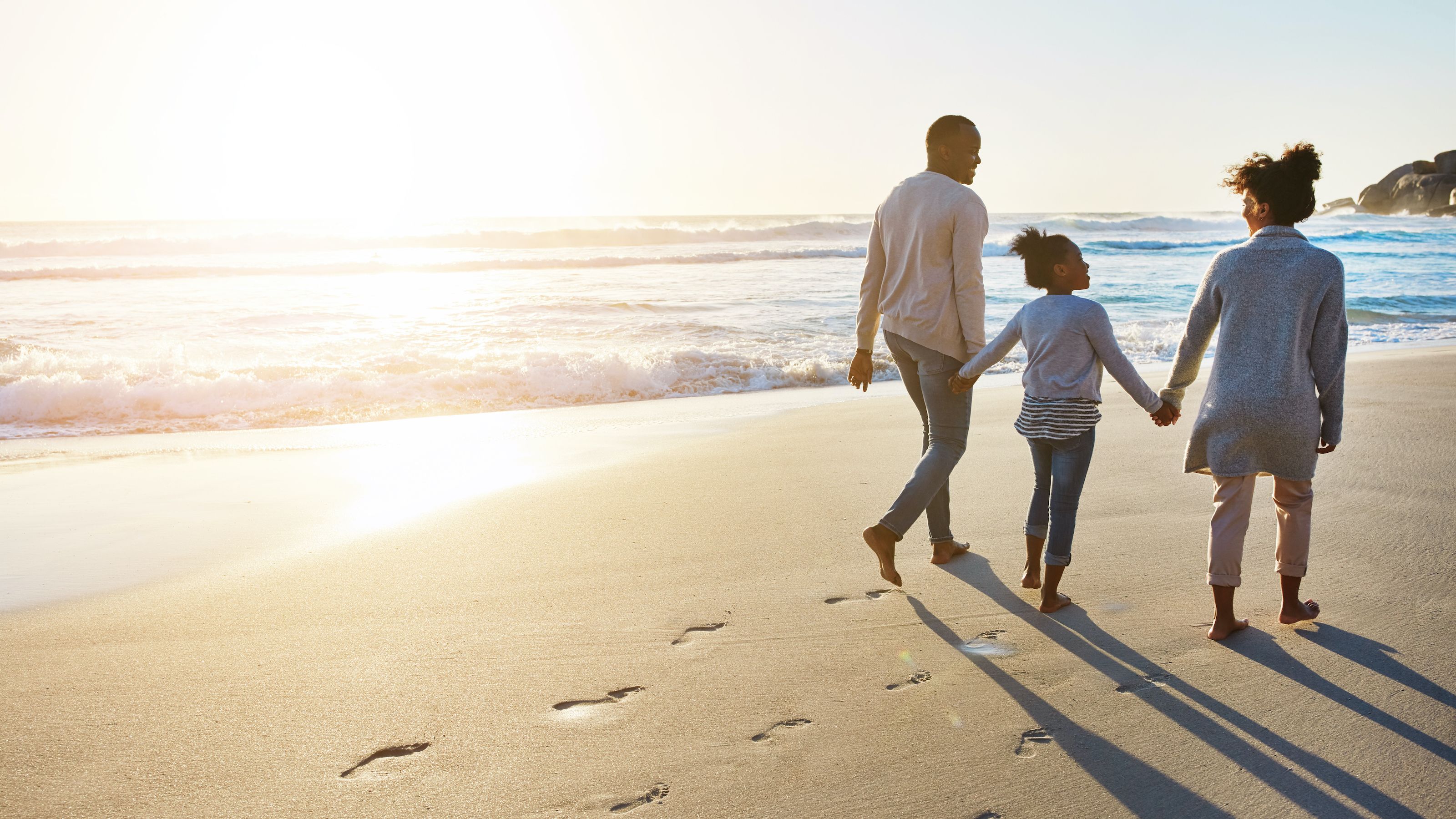The 5 best ways to use travel rewards to save money on your summer vacation