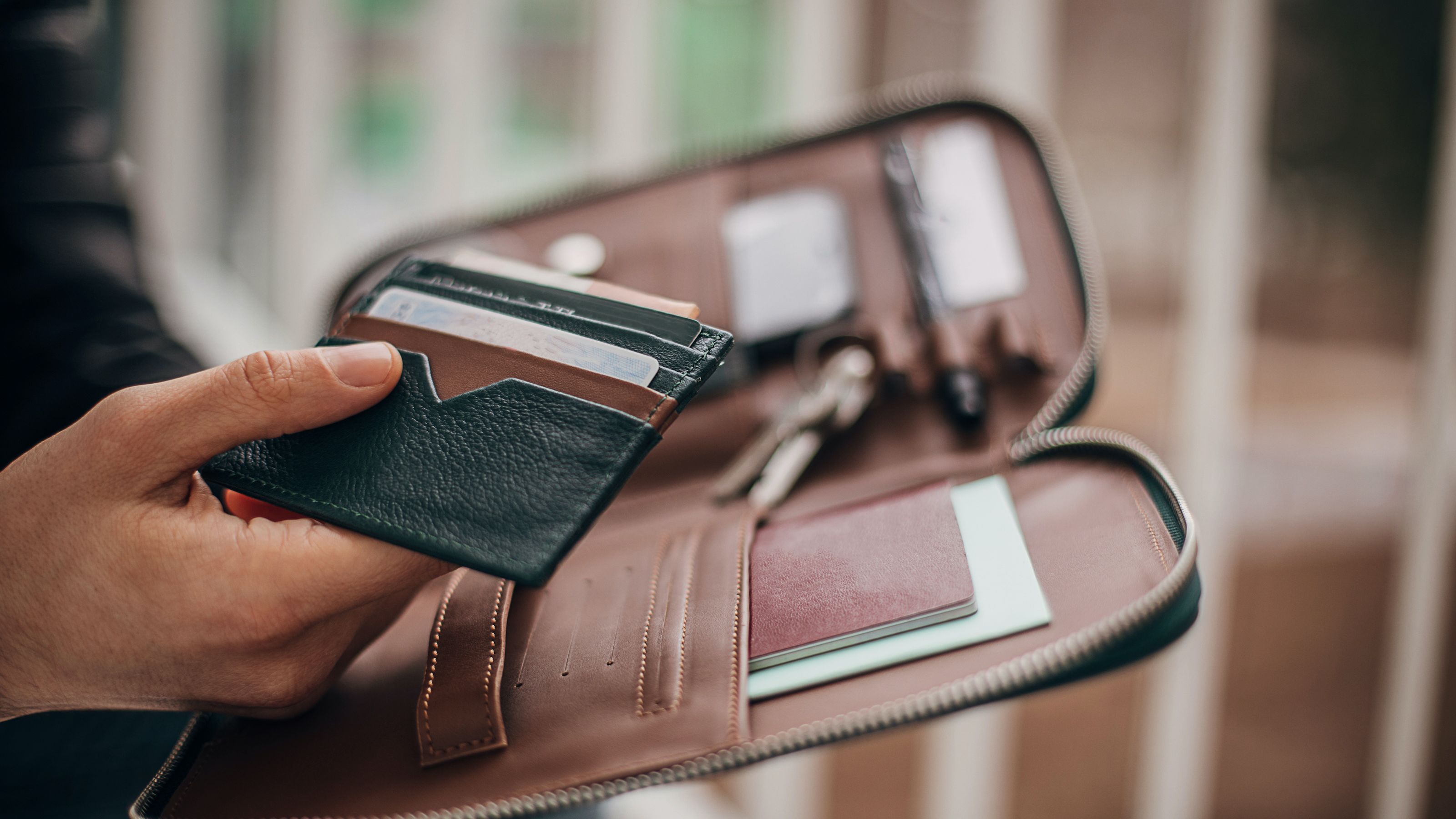 Ultra-thin Leather Passport Holder Travel Cover Case Passport Bag RFID  Wallet