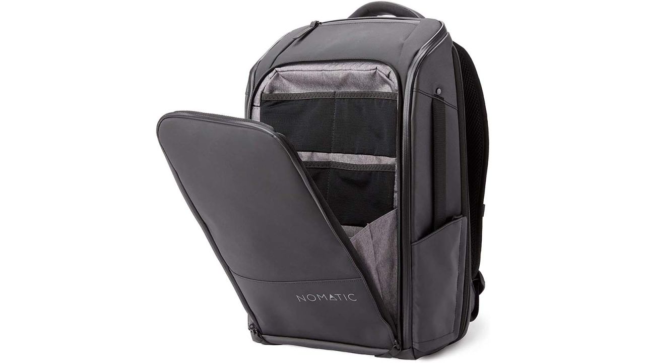 underscored travelbackpacks Nomatic Backpack