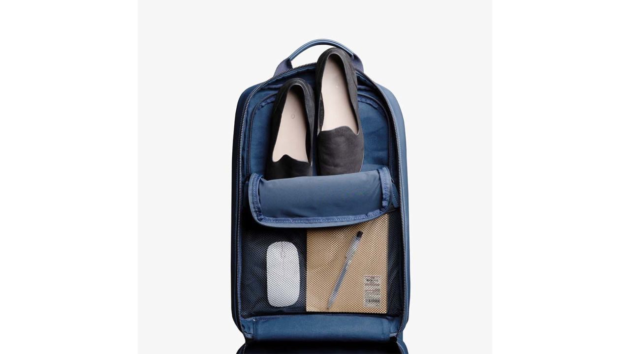 underscored travelgg monos metro backpack