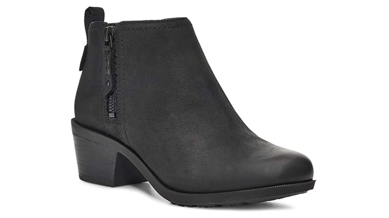 underscored travelshoes Teva Anaya Bootie Chelsea Boots