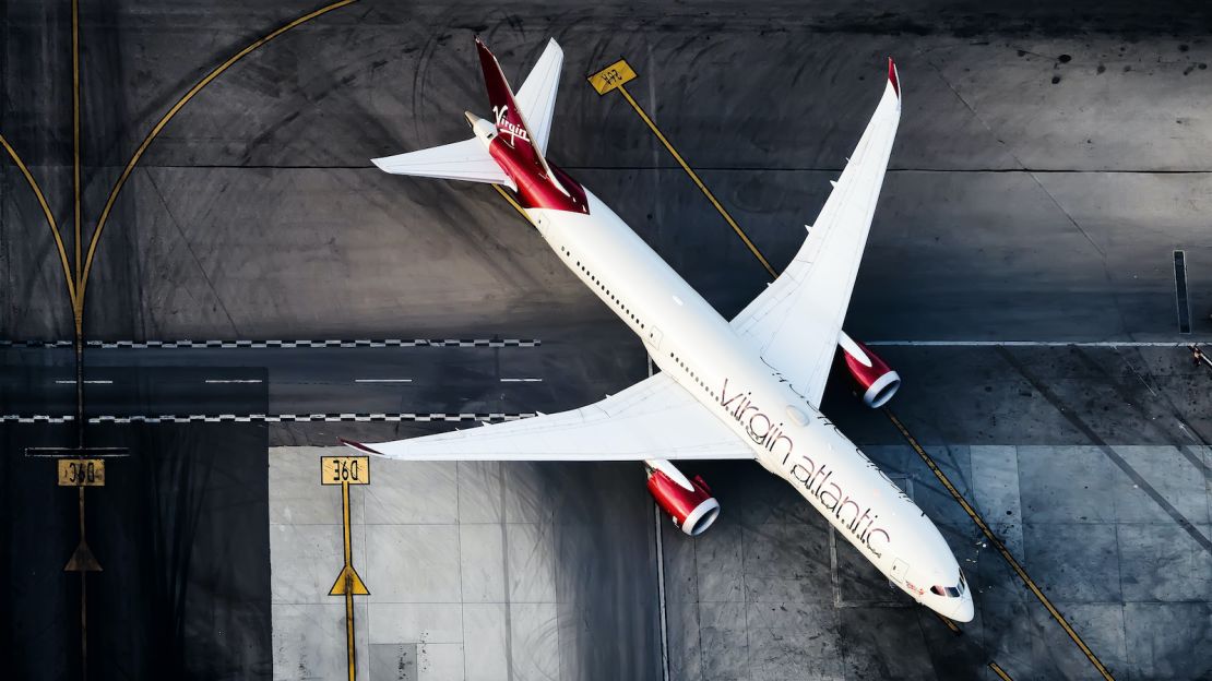 underscored virgin atlantic 787