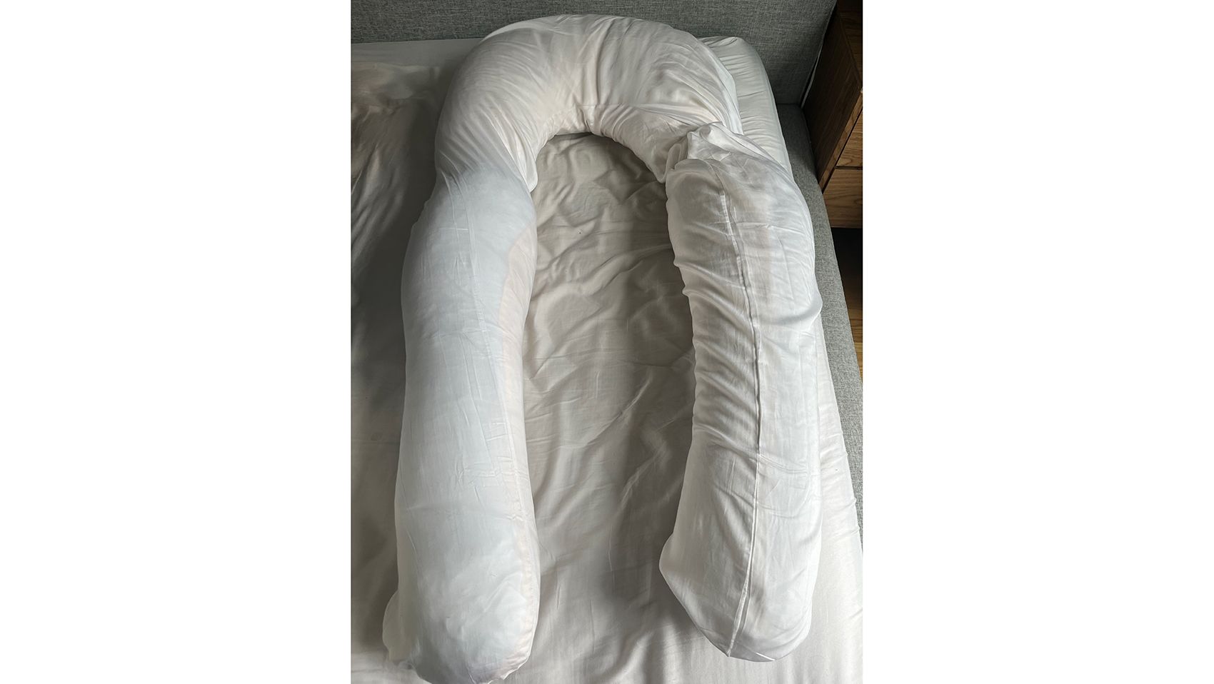 Yana 360° Body Pillow